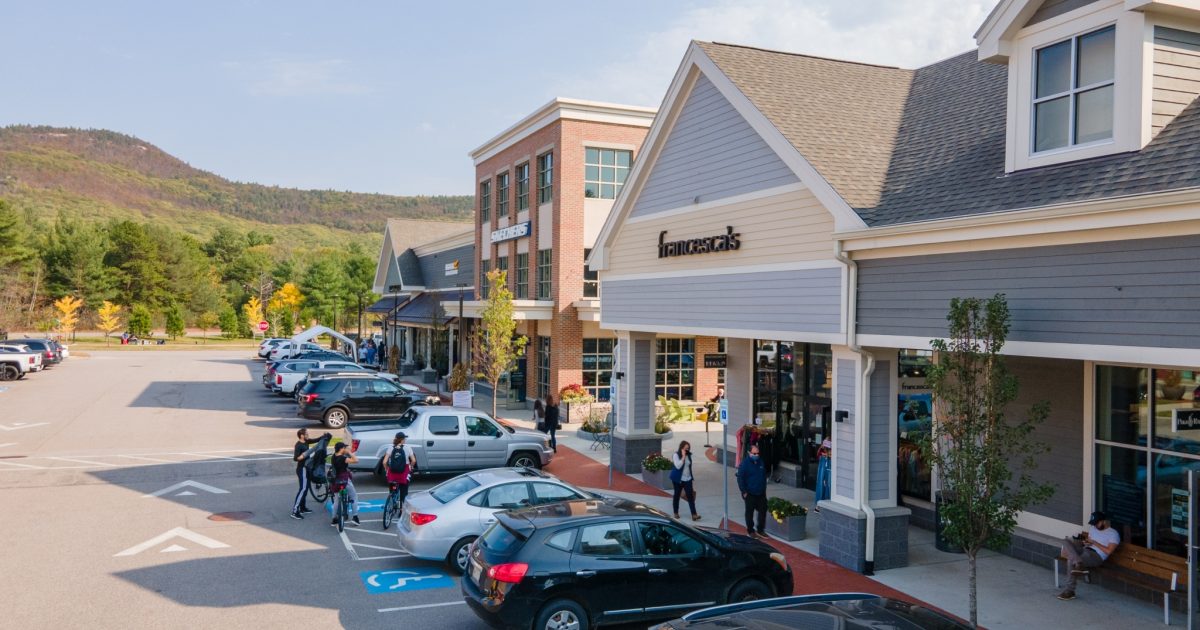 Tax-free Outlet Shopping | North Conway, NH